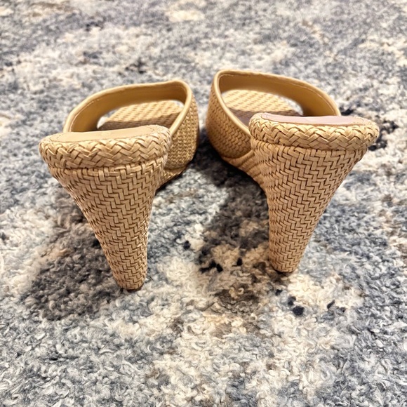 Veronica Beard Dali Raffia wedge sandal - Picture 9 of 12